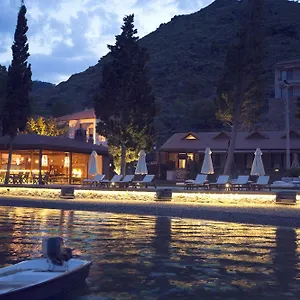 Vira Demir Otel