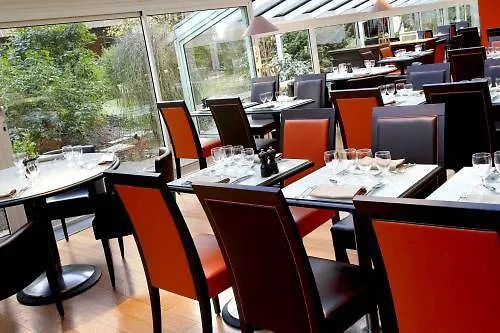 Pullman Paris Montparnasse Hotel 4*,